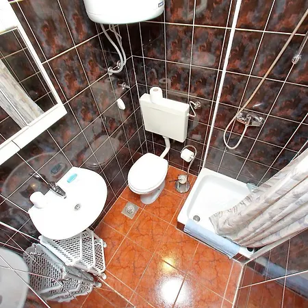 Lucija Apartment *