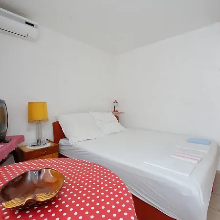 Apartment Lucija Vir
