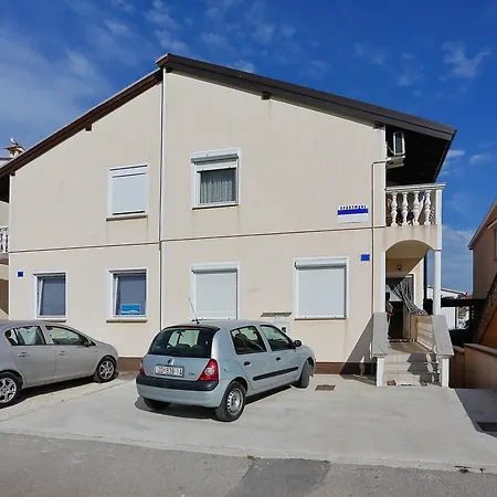 Apartment Lucija Vir